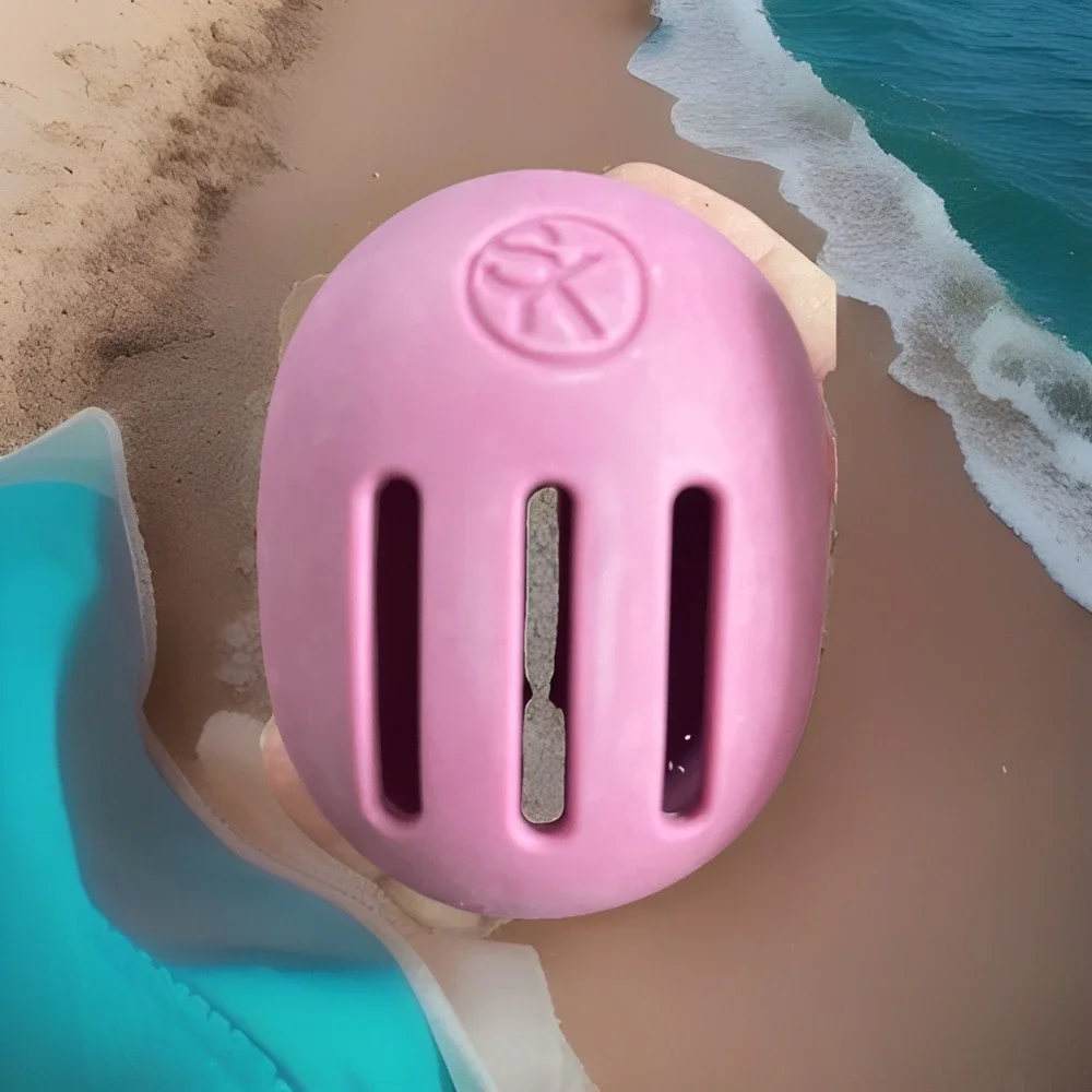 Sonia Kashuk™ Makeup Sponge Travel Case: Silicone, Put Your Makeup Sponge Inside